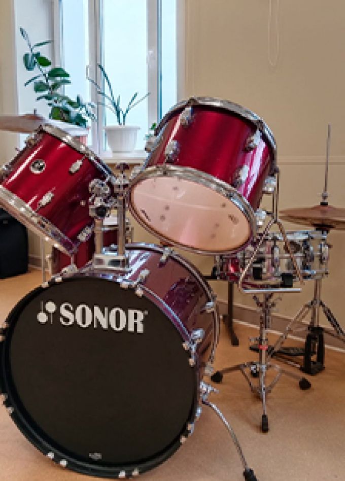 Семья ударных. Мастер-класс по игре на ударных инструментах