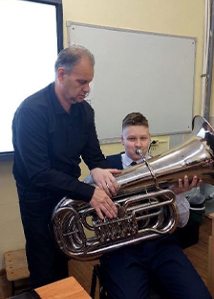 Вот такие духовые! Мастер-класс по игре на духовых инструментах