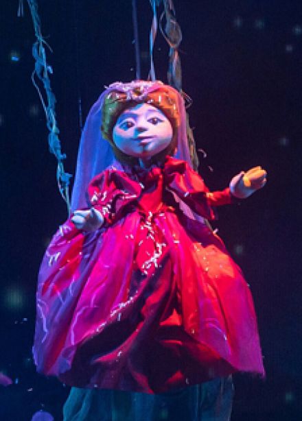 Аленький цветочек / Гастроли театра кукол "Экият" (г. Альметьевск)