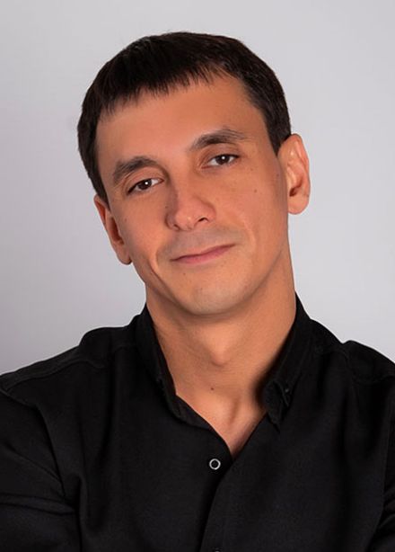 Рустам Асадуллин