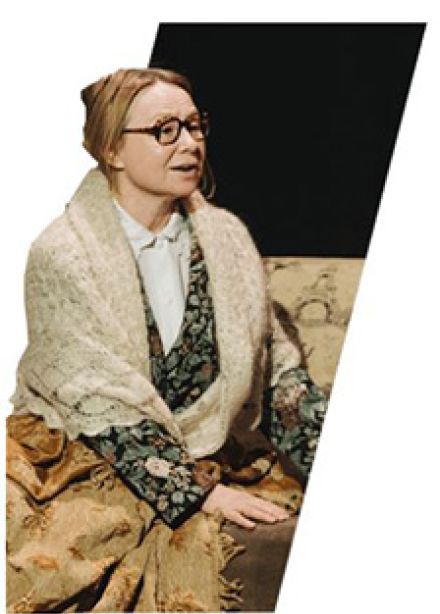 Пока она умирала / Кызым кияүгә чыга